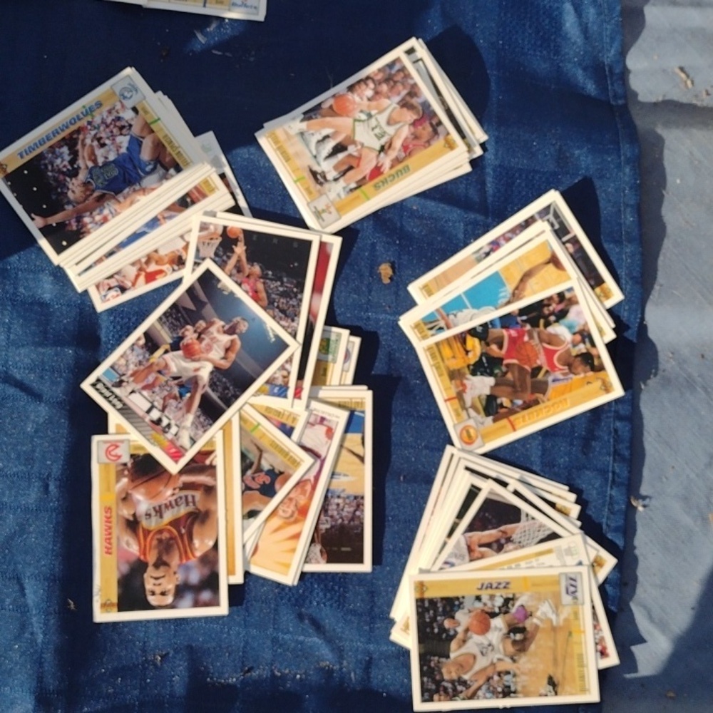Basketball Card Lot - Picture 2 of 3